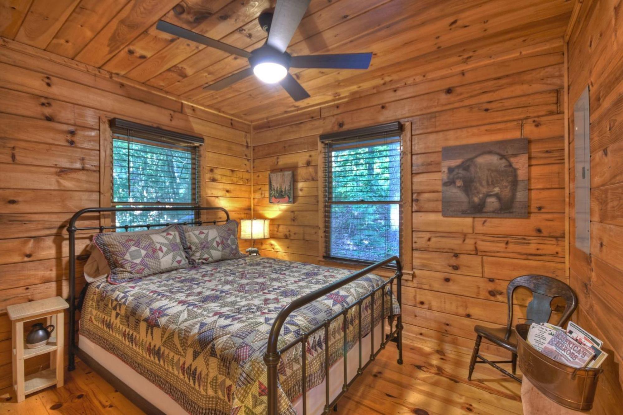 Bearfoot Ridge Wood-Burning Fireplace Cozy Hot Tub Serene Views 엘리제이 외부 사진