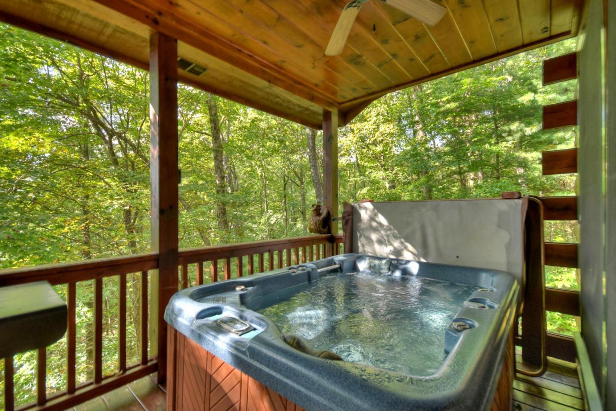 Bearfoot Ridge Wood-Burning Fireplace Cozy Hot Tub Serene Views 엘리제이 외부 사진
