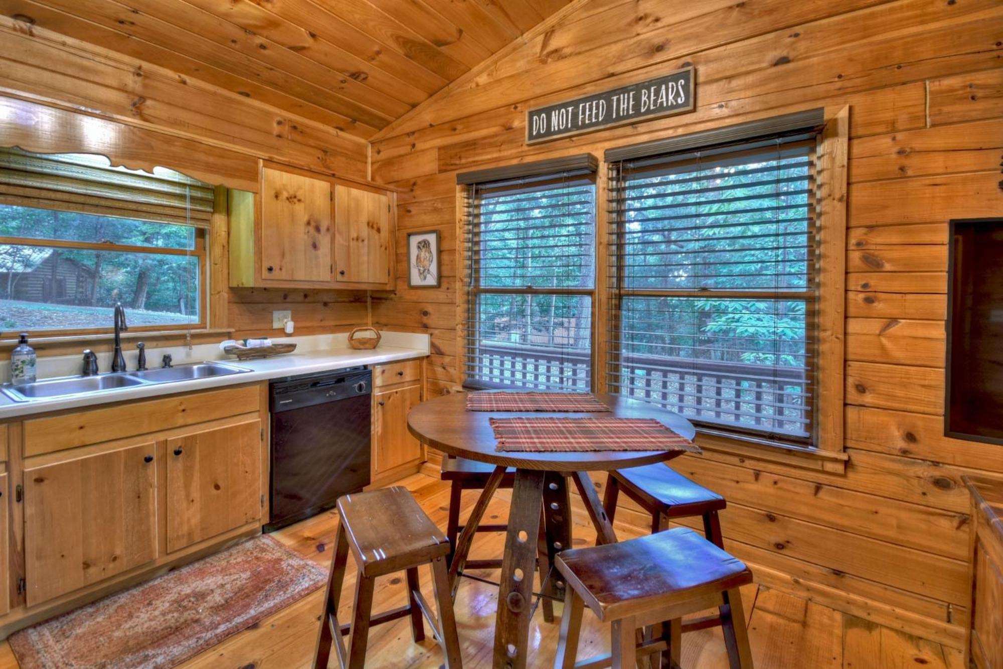 Bearfoot Ridge Wood-Burning Fireplace Cozy Hot Tub Serene Views 엘리제이 외부 사진